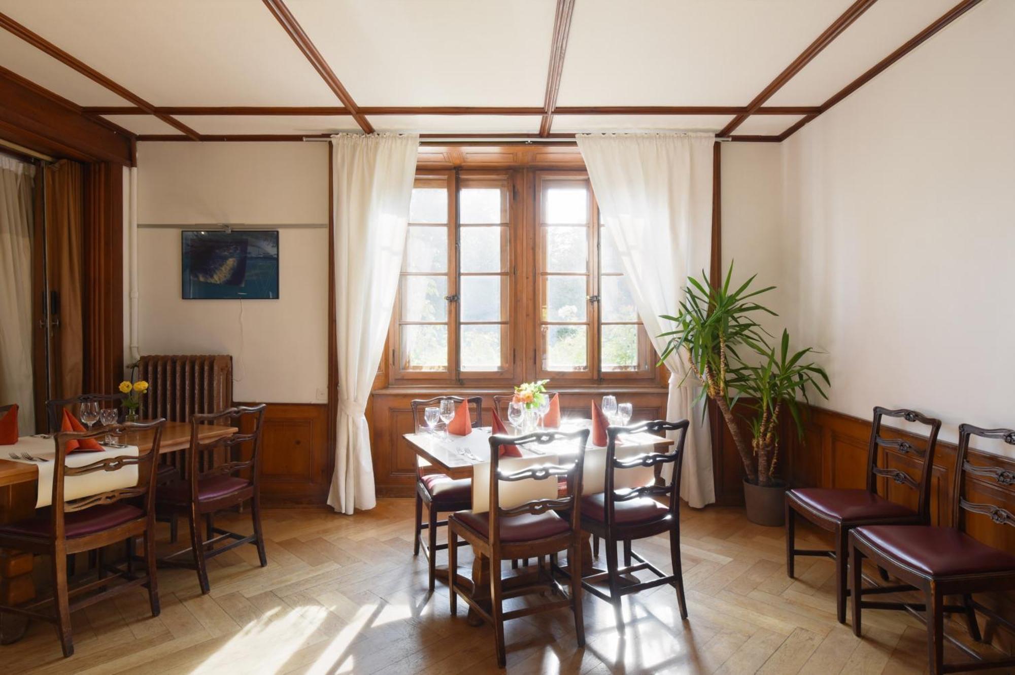 Hotel De L'Aigle Couvet Zewnętrze zdjęcie