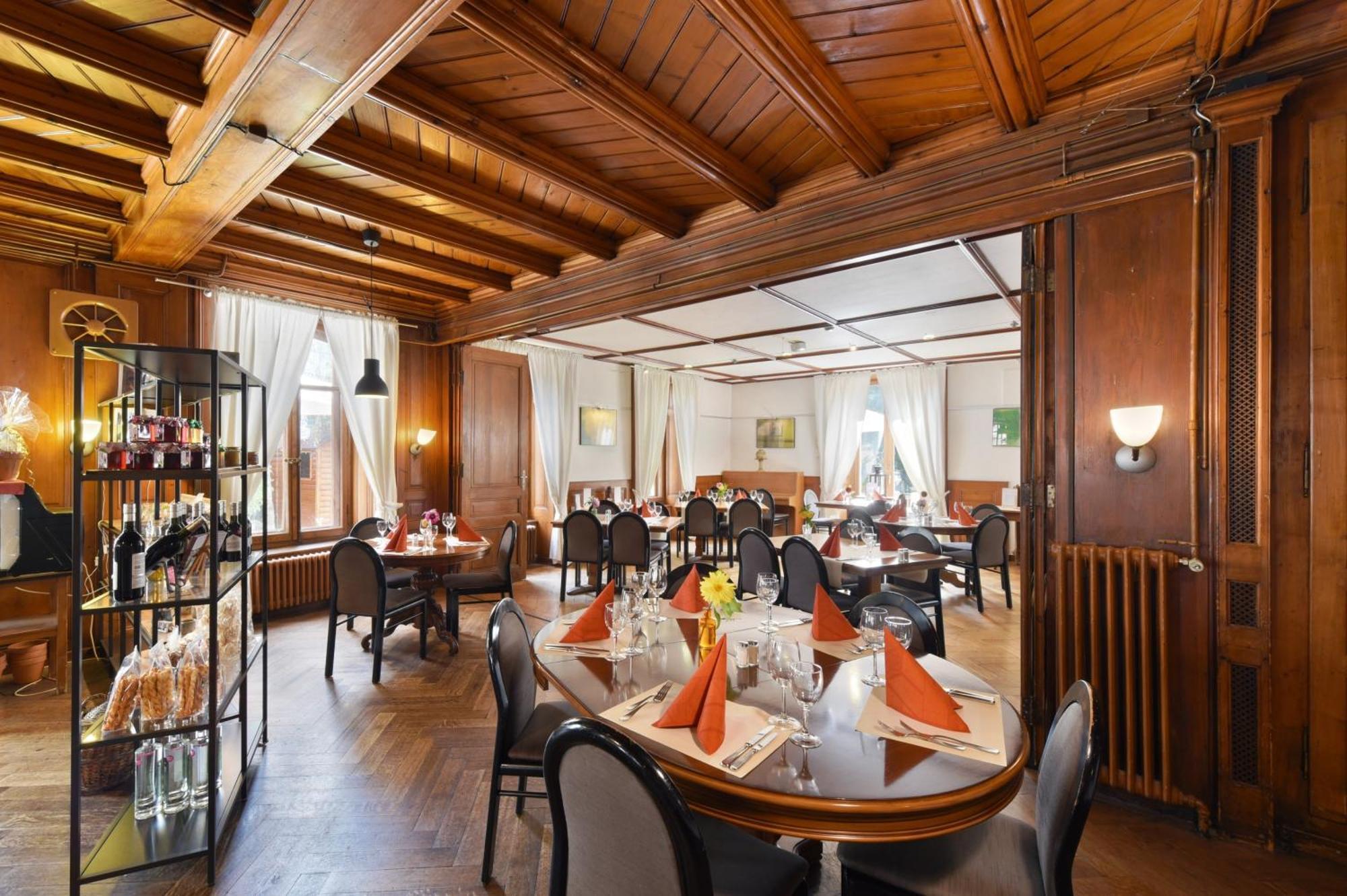 Hotel De L'Aigle Couvet Zewnętrze zdjęcie