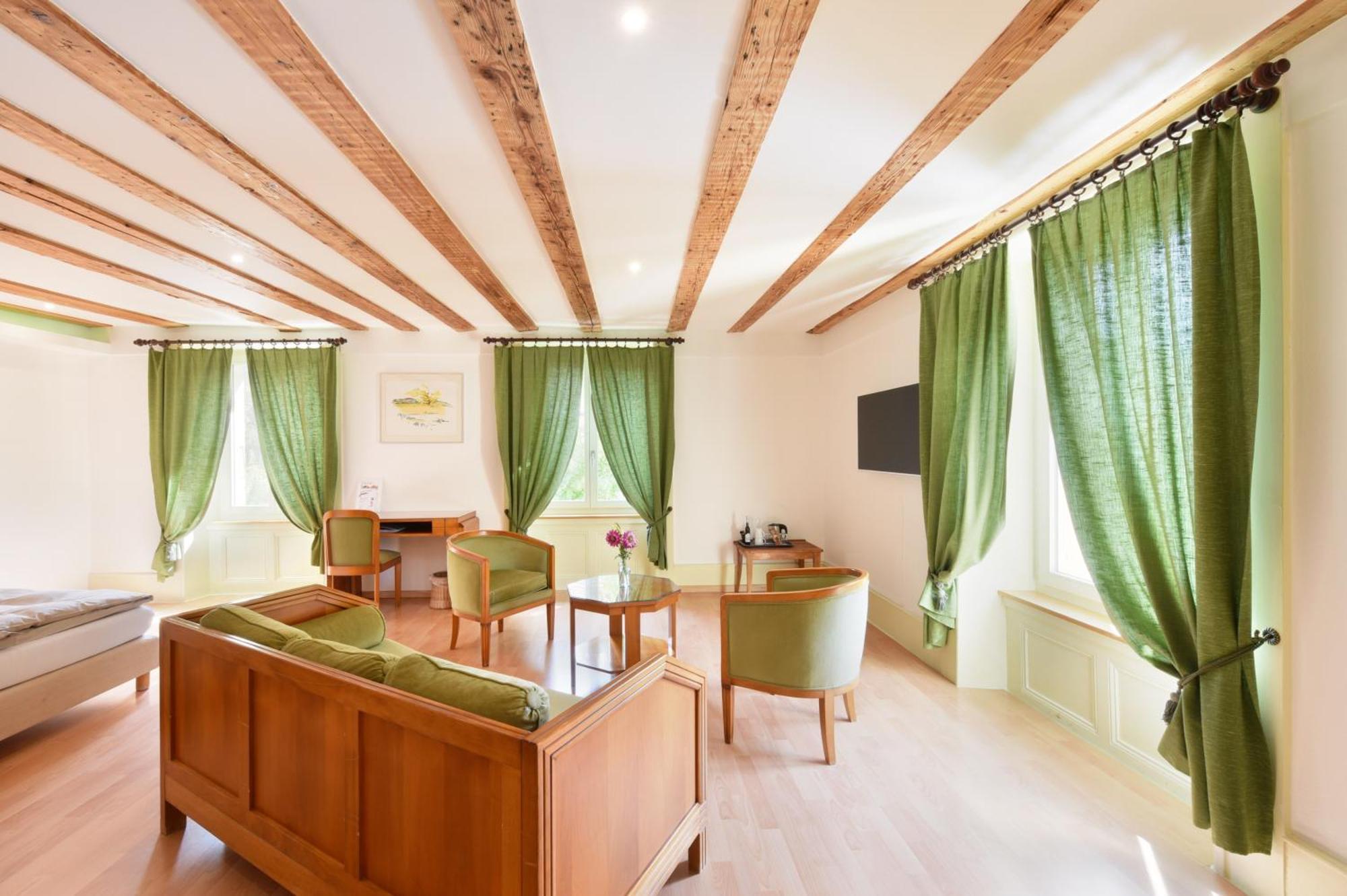 Hotel De L'Aigle Couvet Pokój zdjęcie