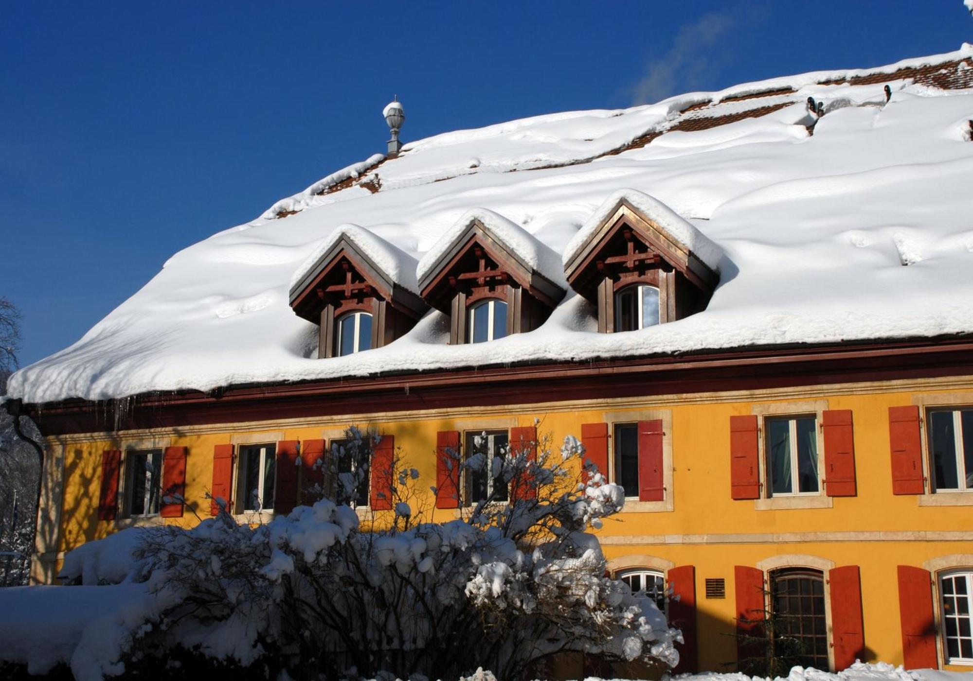 Hotel De L'Aigle Couvet Zewnętrze zdjęcie